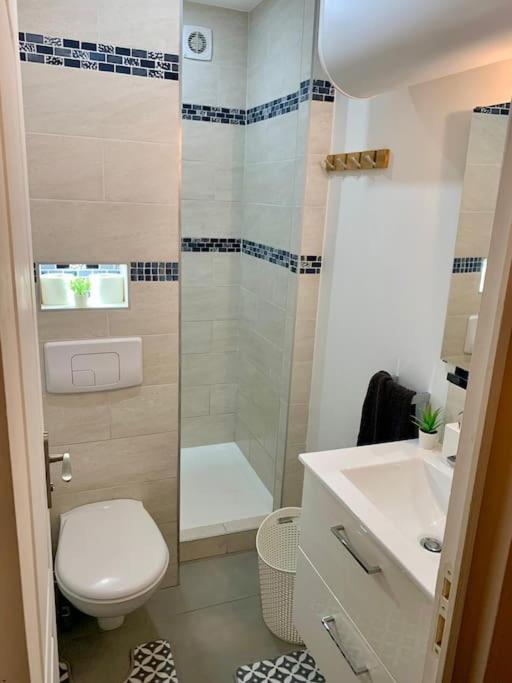 Appartamento Agreable 2 Pieces A Pantin Esterno foto